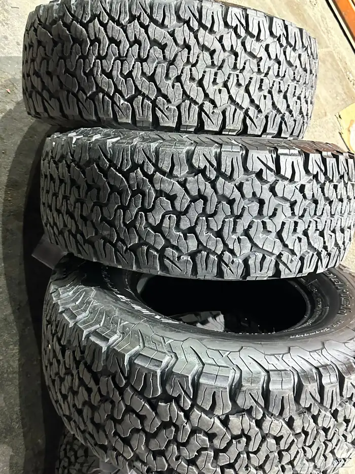 كفرات نص حجري بي اف قودرتش مقاس 315 70 17 27