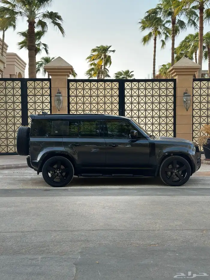 ديفندر V6 2023 كاربثيان 3