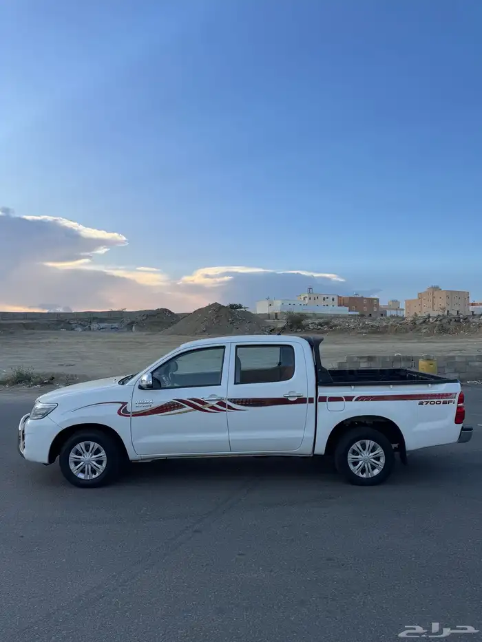 هايلكس 2013 فل مخزن . 6