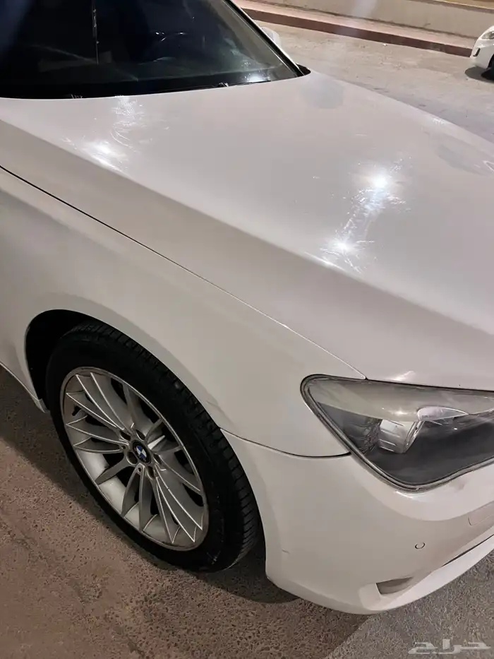 2010 BMW 740Li 5