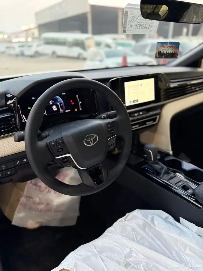 كامري.LE. 2025 7