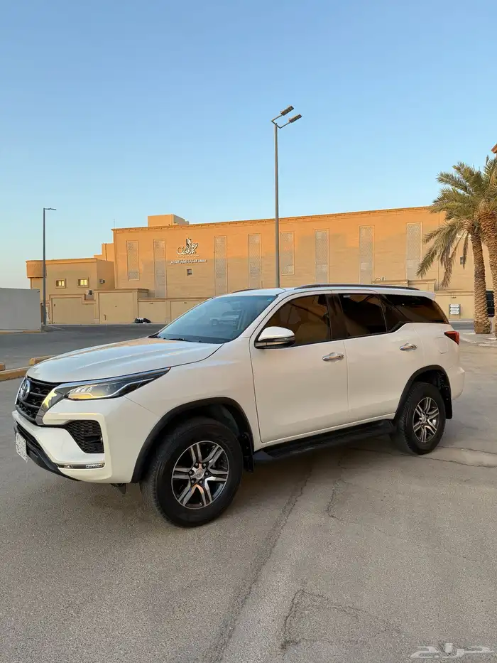 فورتشنر 2022 VX بنزين 6 سلندر 17