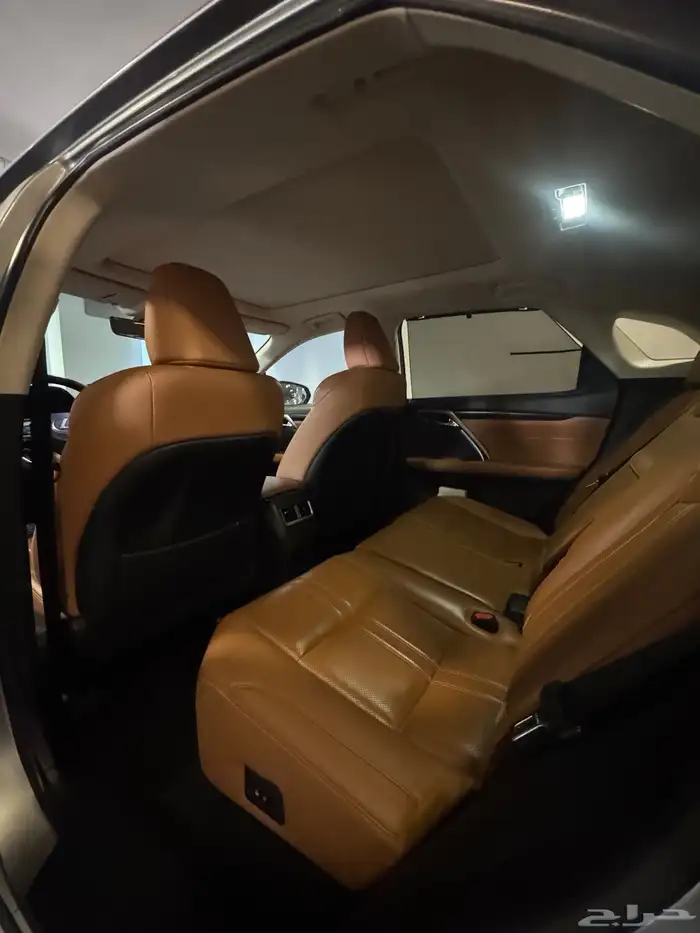 لكزس RX450h موديل 2020 8