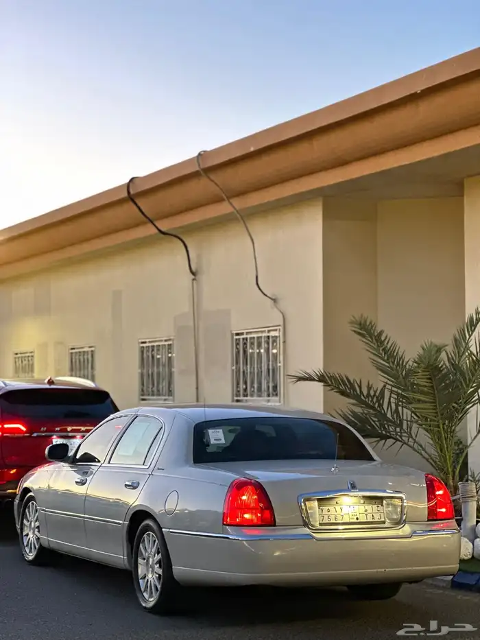 لنكولن تاون كار 2007 3