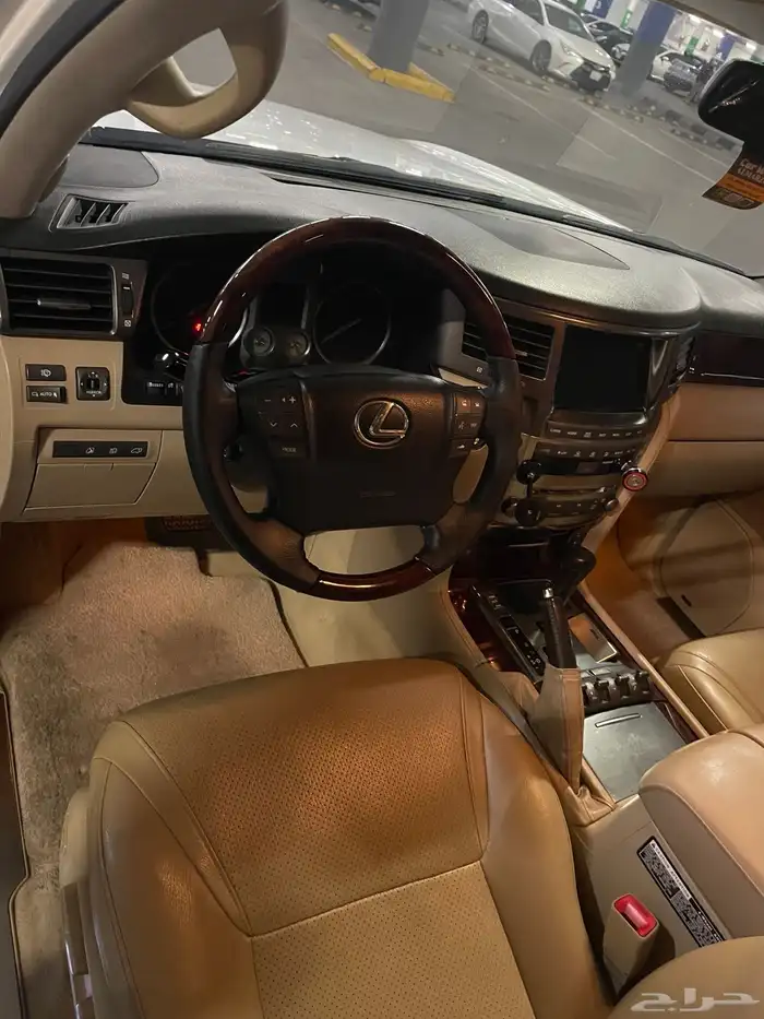 للبيع جيب لكزس Lx570 موديل 2009 14