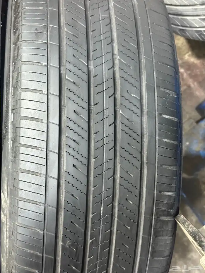 235 65 17 كفرات برجستون مستخدمة نضيفة ومشروطة 0