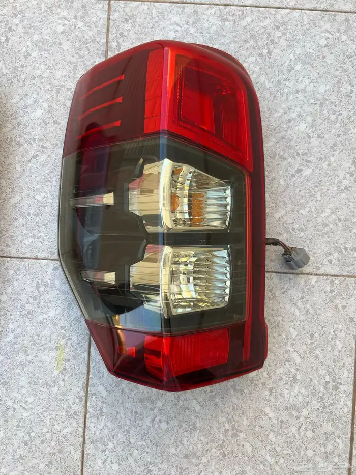 اسطب L200 يسار 1