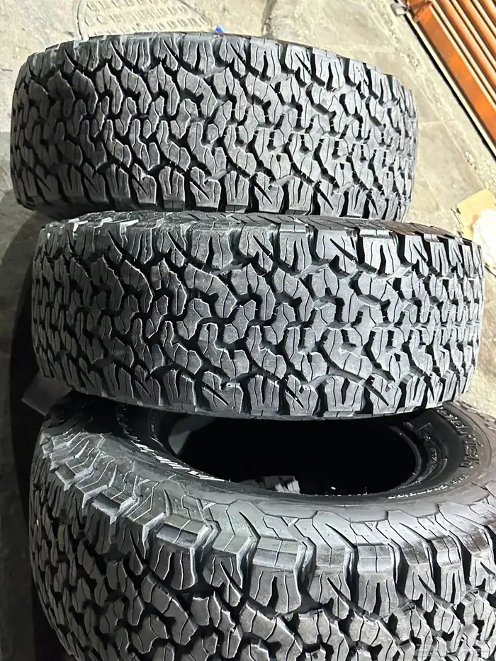 كفرات نص حجري بي اف قودرتش مقاس 315 70 17 30