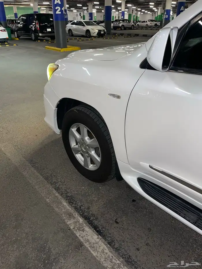 للبيع جيب لكزس Lx570 موديل 2009 3