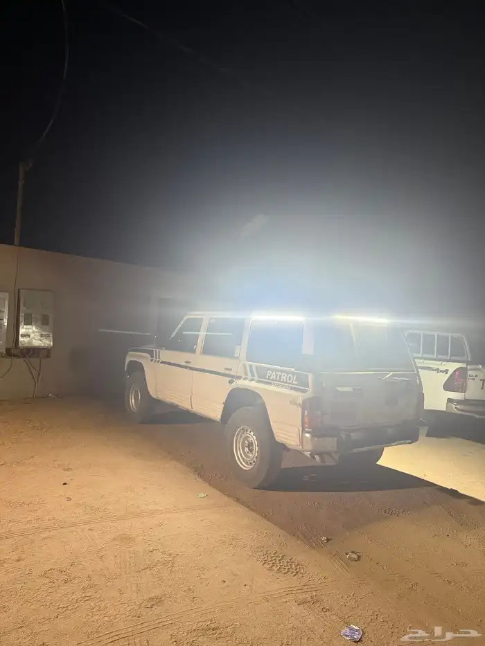 للبيع باترول لكزز 400 كاش او اقساط 5