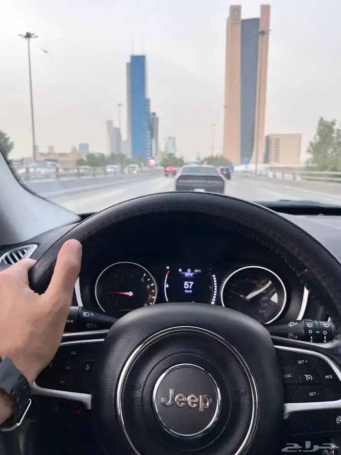 جيب كومباس 2019 دبل للبيع 4x4 8