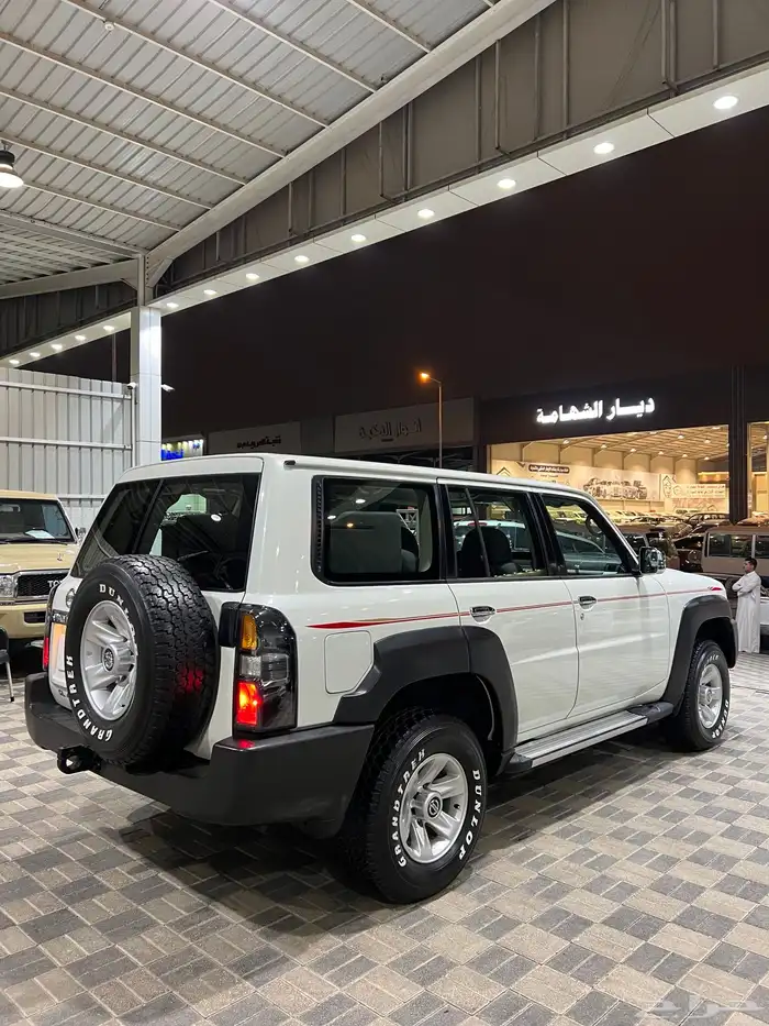 للبيع نيسان فتك 2014 6