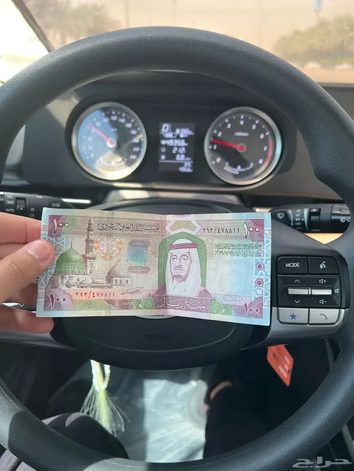 100 ريال 0