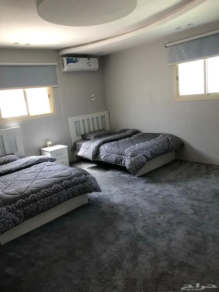 استراحه للايجار قسمين 4