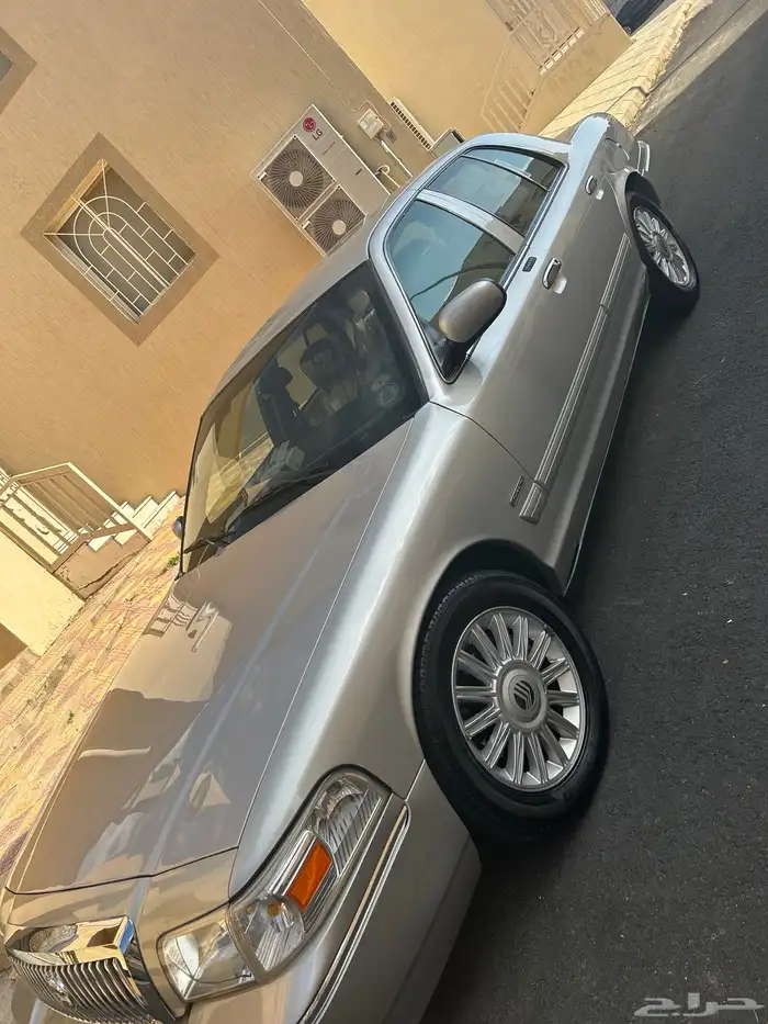 فورد ماركيز نظيف جداا في قمه النظافه 1
