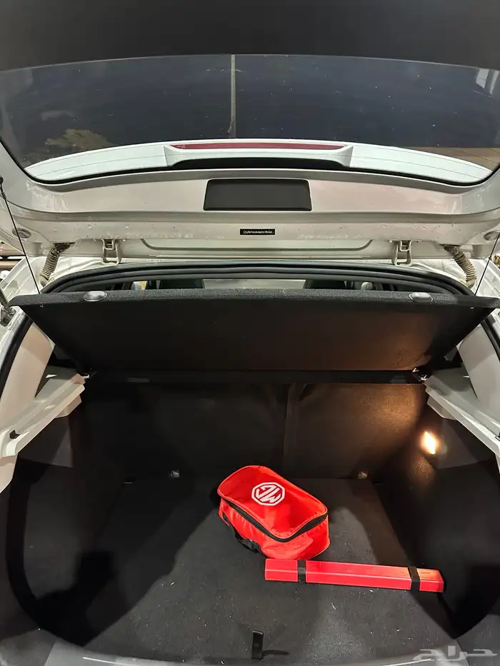 للبيع - MG ZS - 2021 - فل كامل - وكالة 12