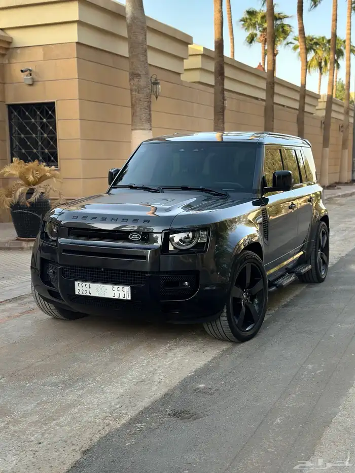 ديفندر V6 2023 كاربثيان 16