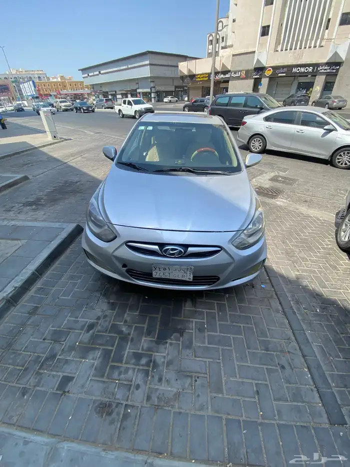 اكسنت مديل 2012 فل كامل مجدد ومفحوص قير ماكينه ع الشرط 1