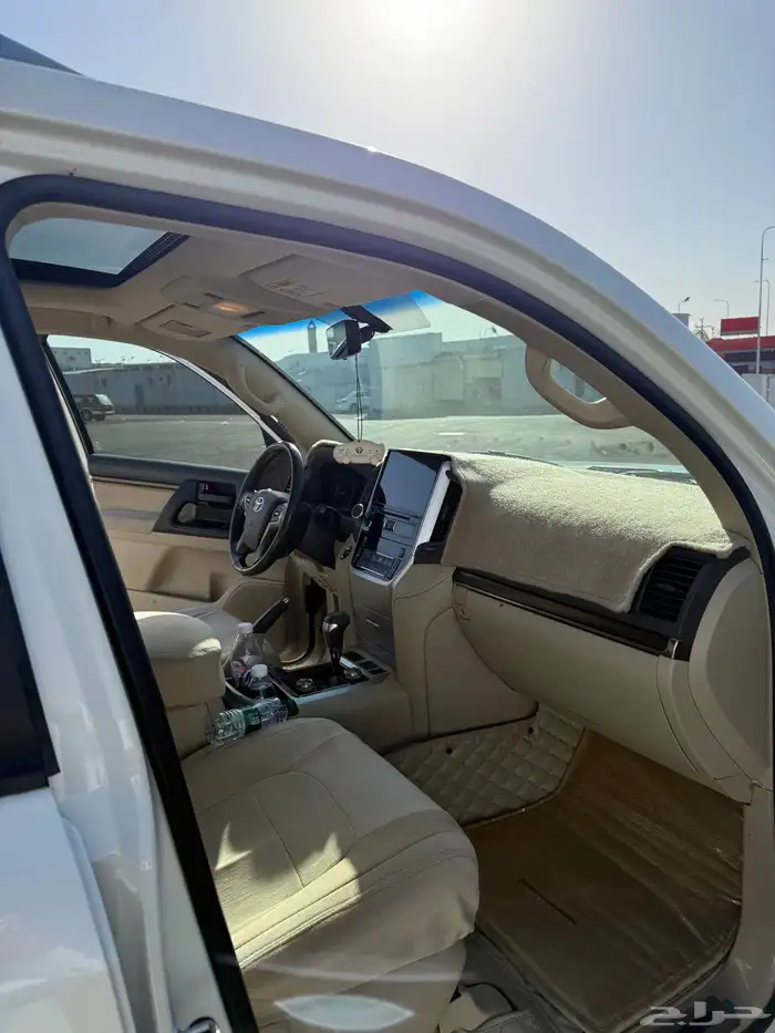 جيب لاندكروزر تورنق GXR 8
