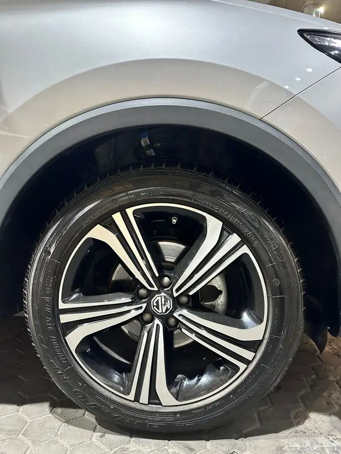 للبيع - MG ZS - 2021 - فل كامل - وكالة 13