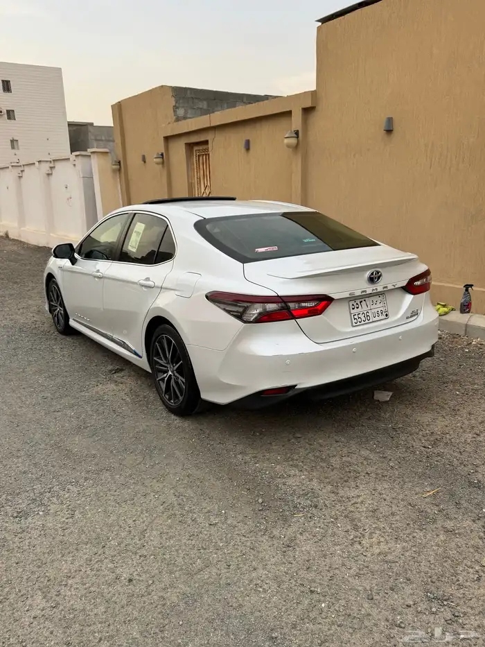 كامري فل كامل هايبرد 8