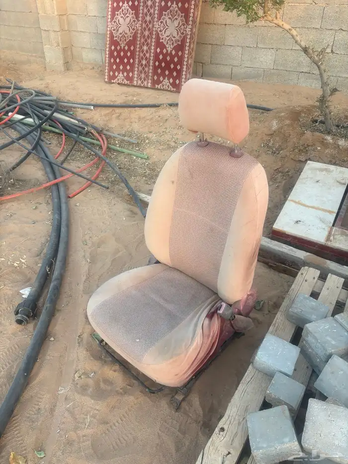 ما صورة ثمانيه بوصه ومرتبة هايلوكس 2