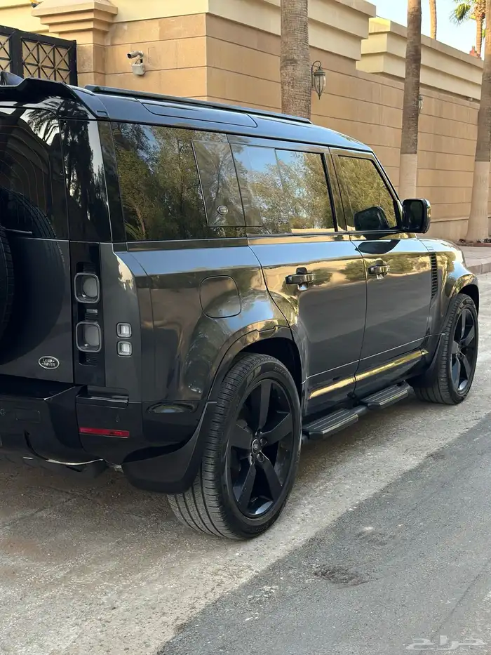 ديفندر V6 2023 كاربثيان 4