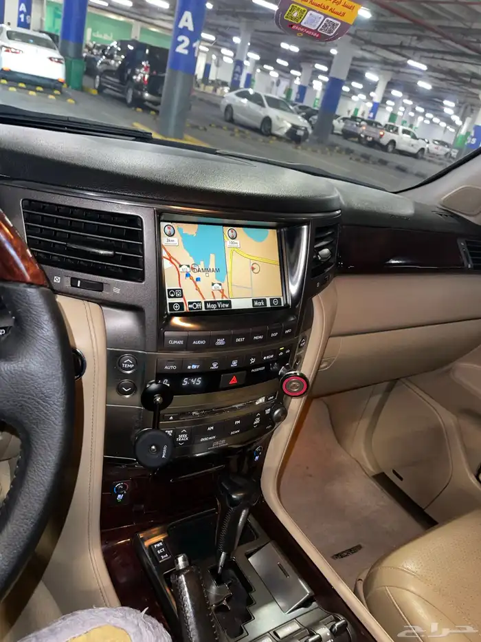 للبيع جيب لكزس Lx570 موديل 2009 7