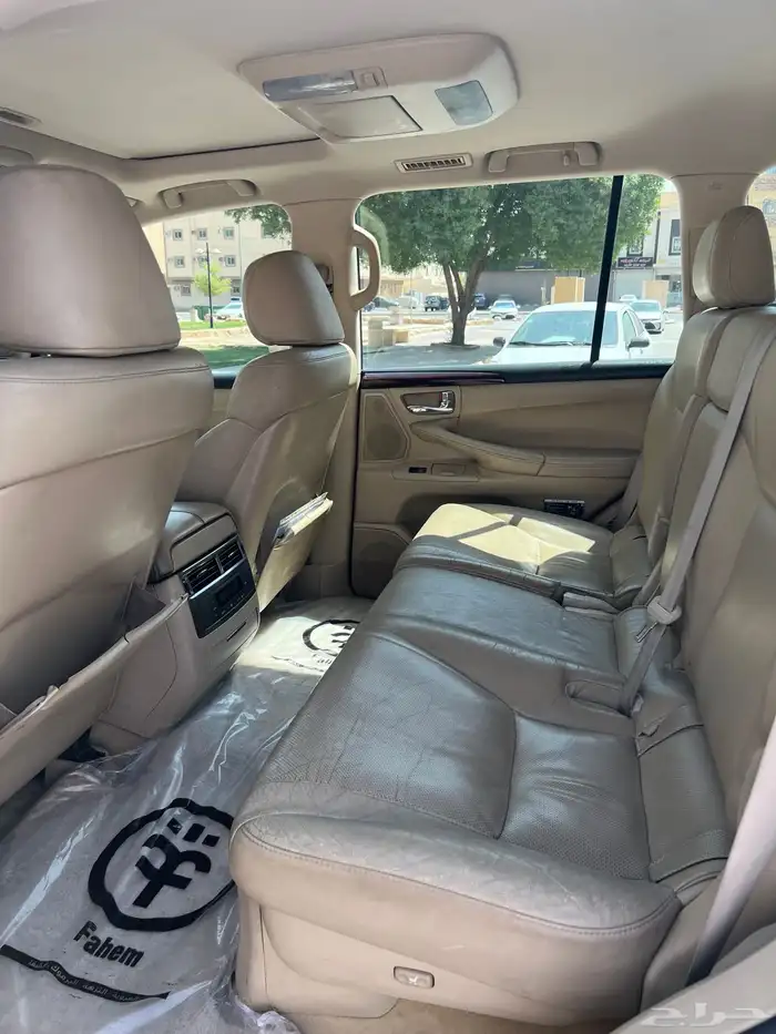 للبيع جيب لكزس LX570 موديل 2010 9