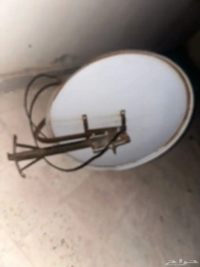 طبق دش للبيع 30 ريال شغال سليم 1