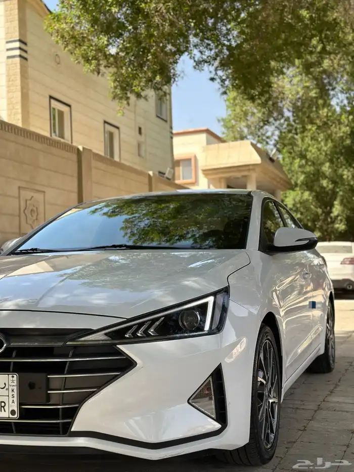 اللنترا 2020 بنزين بدي وكاله . 2