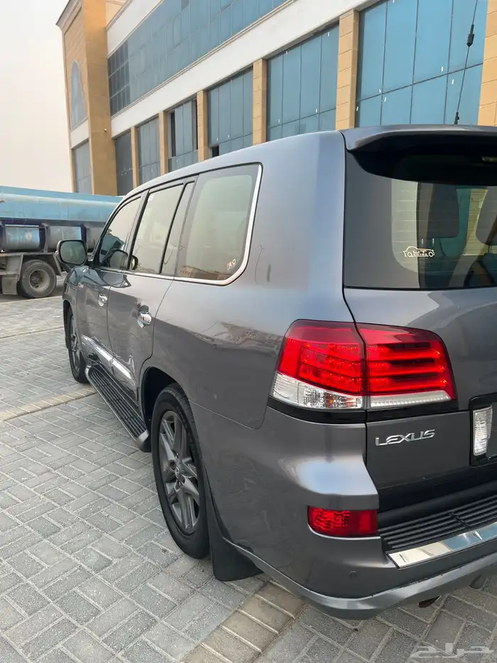 جيب لكزس للبيع او البدل لكزس ES350 من موديل 2019 وفوق 5