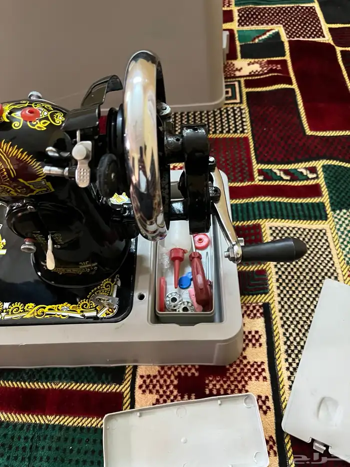 للبيع مكينة خياطة فراشة استخدام ثلاثه اشهو 1