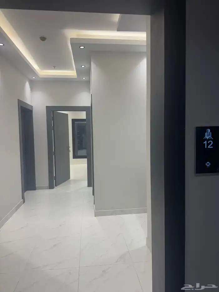 شقق تمليك في حي النرجس تتميز بغرف سواقين 1