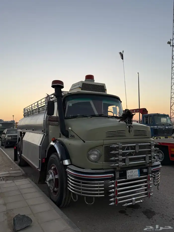 وايت 24 7