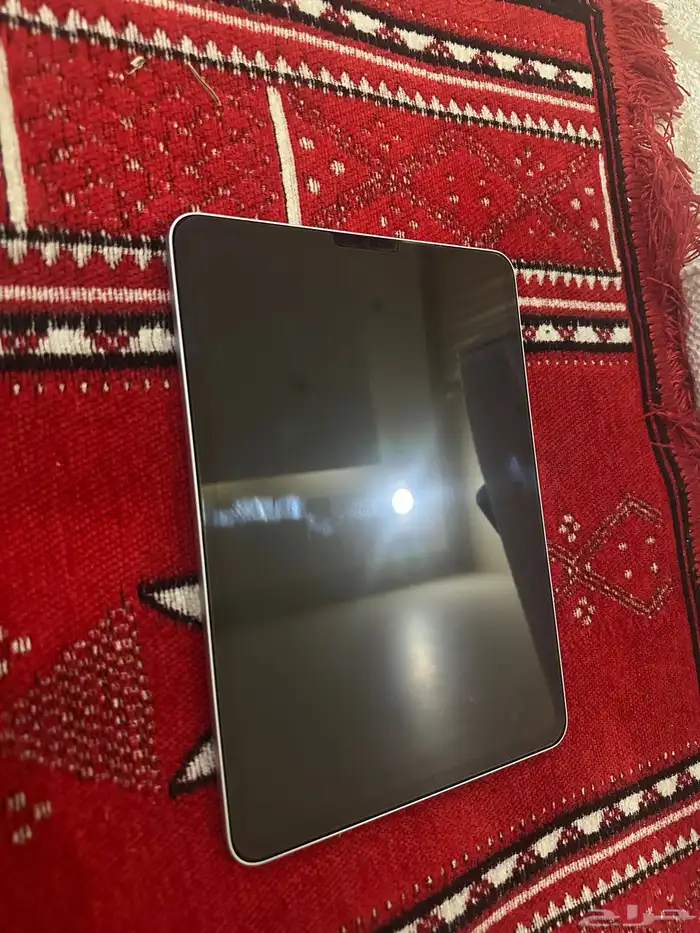 ايباد برو الجيل الثالث معالج M2 1
