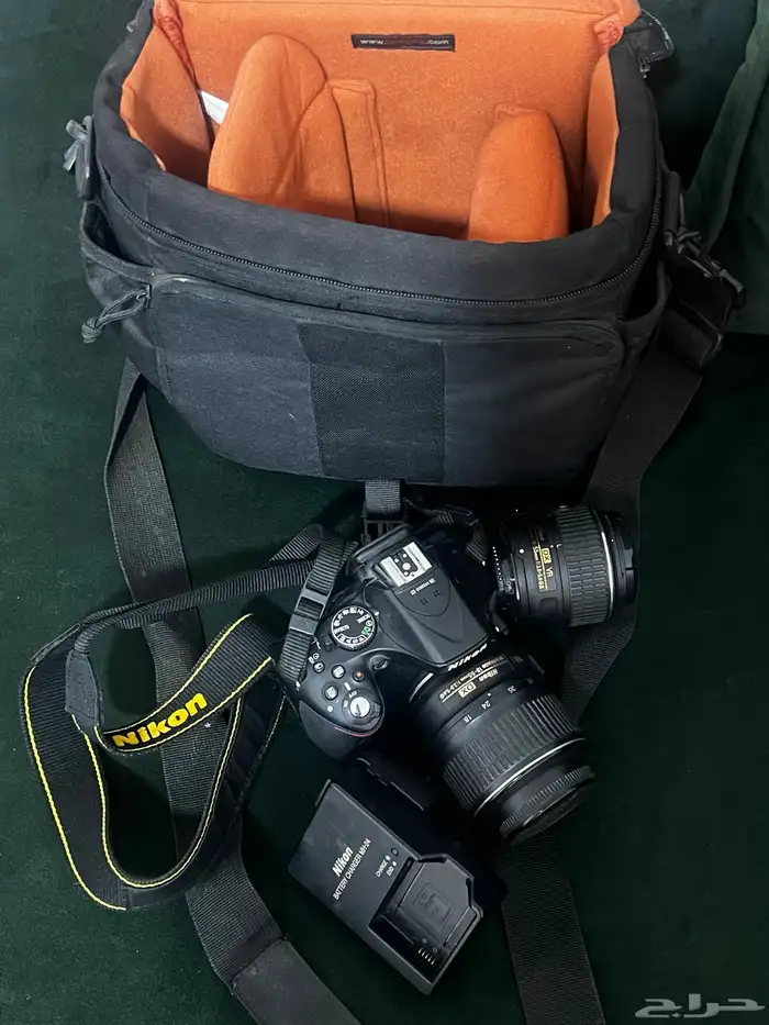 للبيع كاميرا Nikon D5200 0