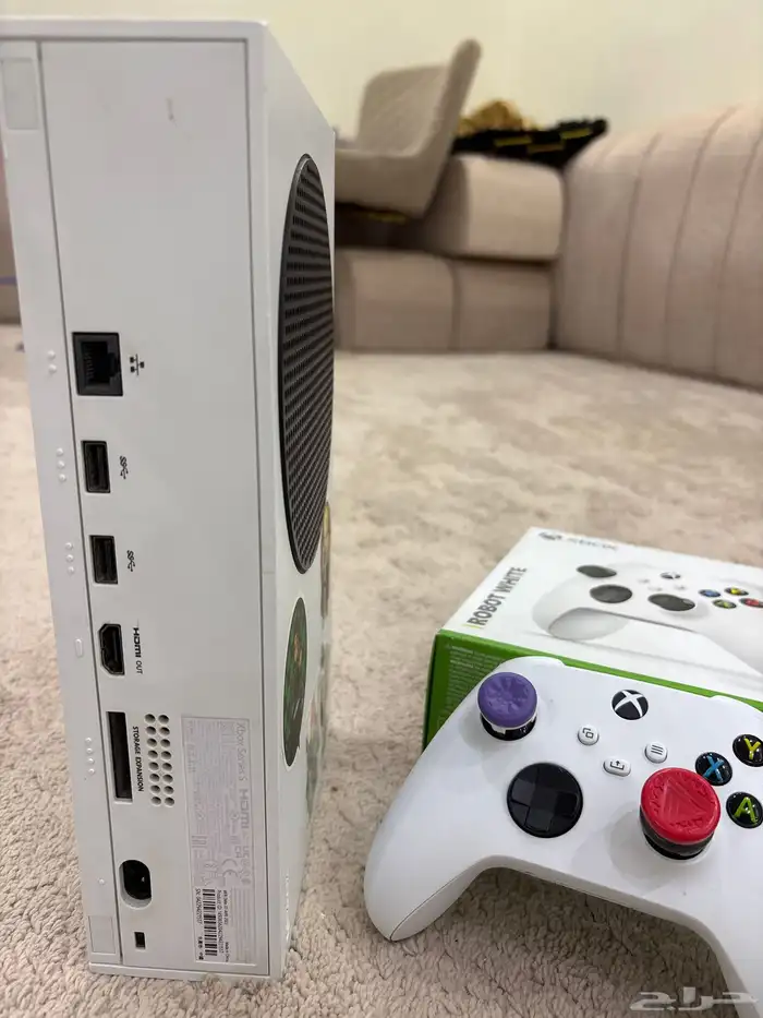 اكس بوكس سيريس اس نضيف مانفك مع يده و الاسلاك ولك السوم 1