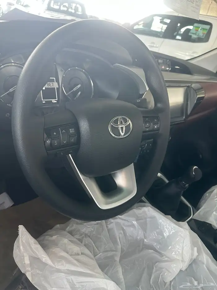 هايلوكس غمارتين بنزين جنوط GLX2 موديل 2025 15