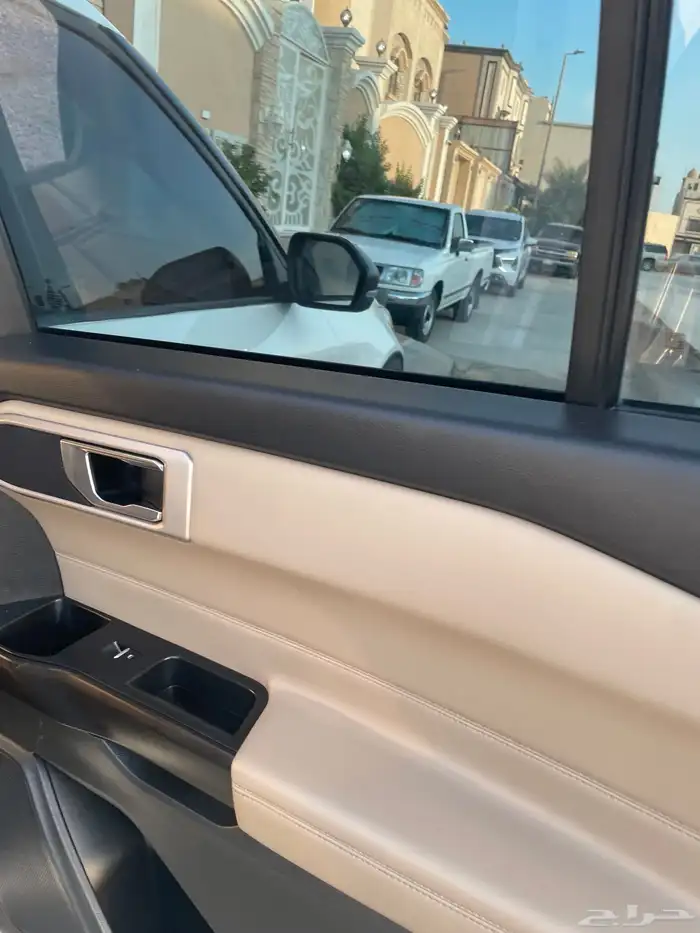 اكسبلور 2020 فل كامل بنوارما ممشى105 الف ك 10