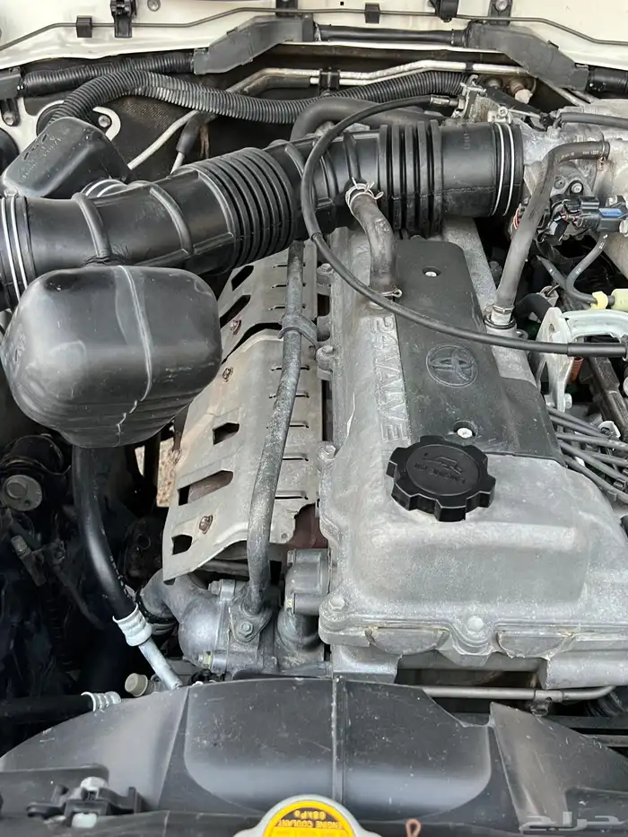 لاندكروزر GX قير عايدي وسبير علاق 37