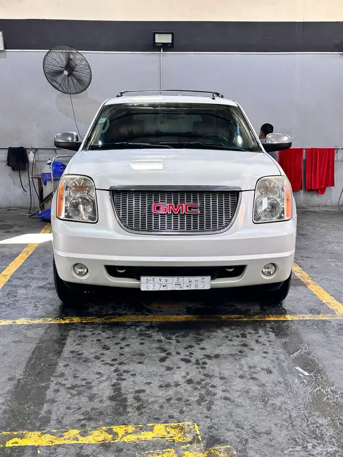 يوكن 2008 slt فل ابشن 1