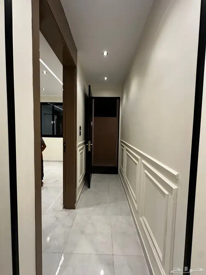 فلل وشقق للبيع 32