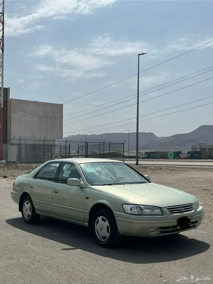 للبيع كامري 2002 GLi 2