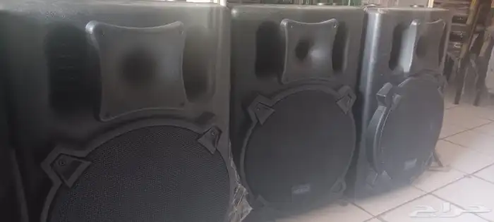 ايجار سماعات حفلات كبيرة - بروجكتر 11