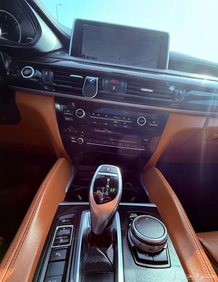 2015  BMW X6 V8 وارد الناغي اعلي فئة صيانات وكالة 9