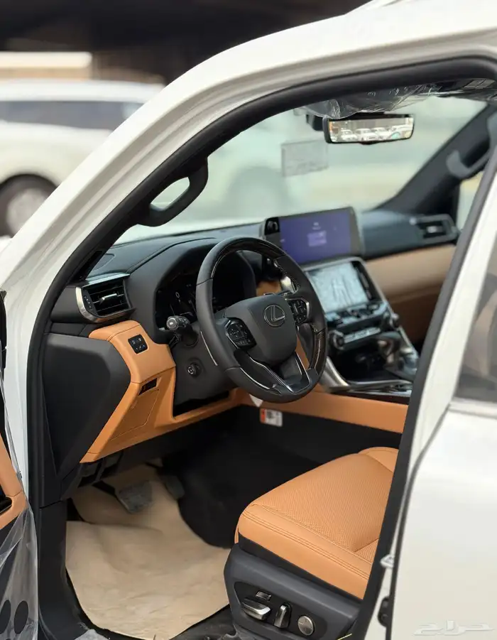 لكزس LX600 BB ( عروض الكاش ) 2