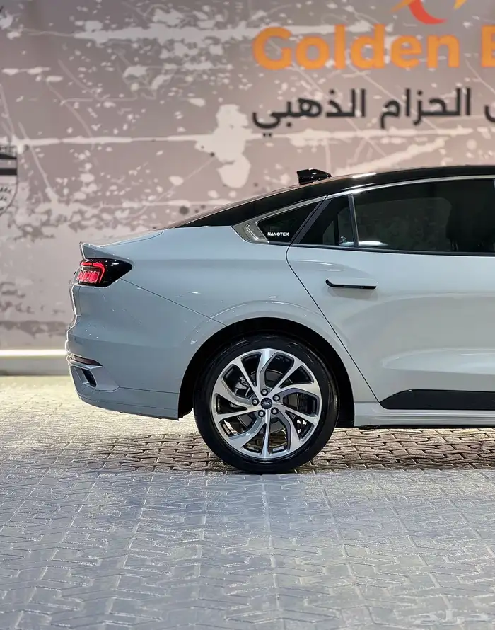 فورد تورس اعلى فئة 2025 13