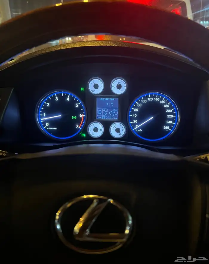 للبيع جيب لكزس LX570 موديل 2010 14
