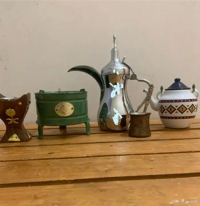 دلة وبريق ومبخرة تراثية للكشتات والشتاء 0